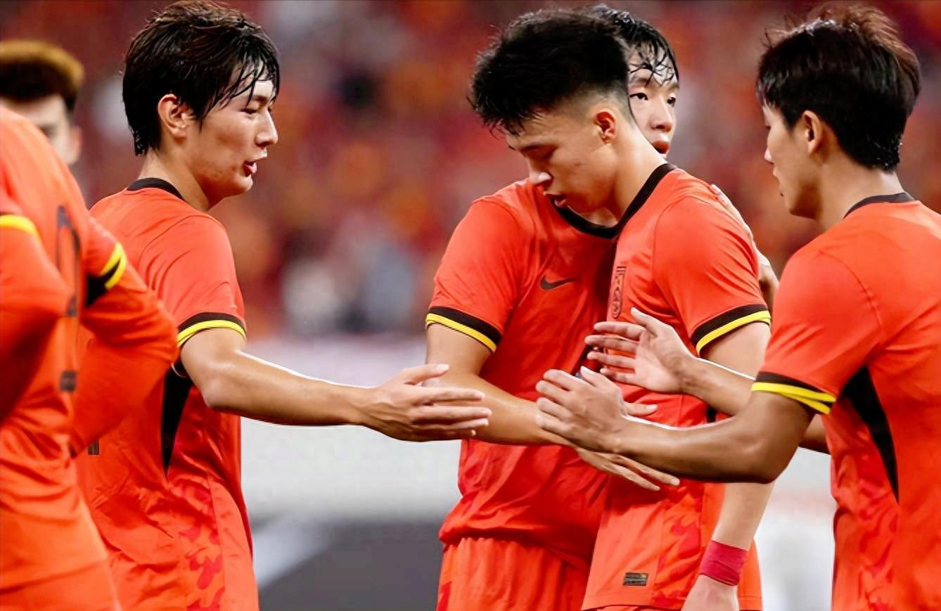 亚冠倒计时；阿森纳今晨战术微调；细节引发关注；震撼外界；细节决定成败(阿森纳49场不败)